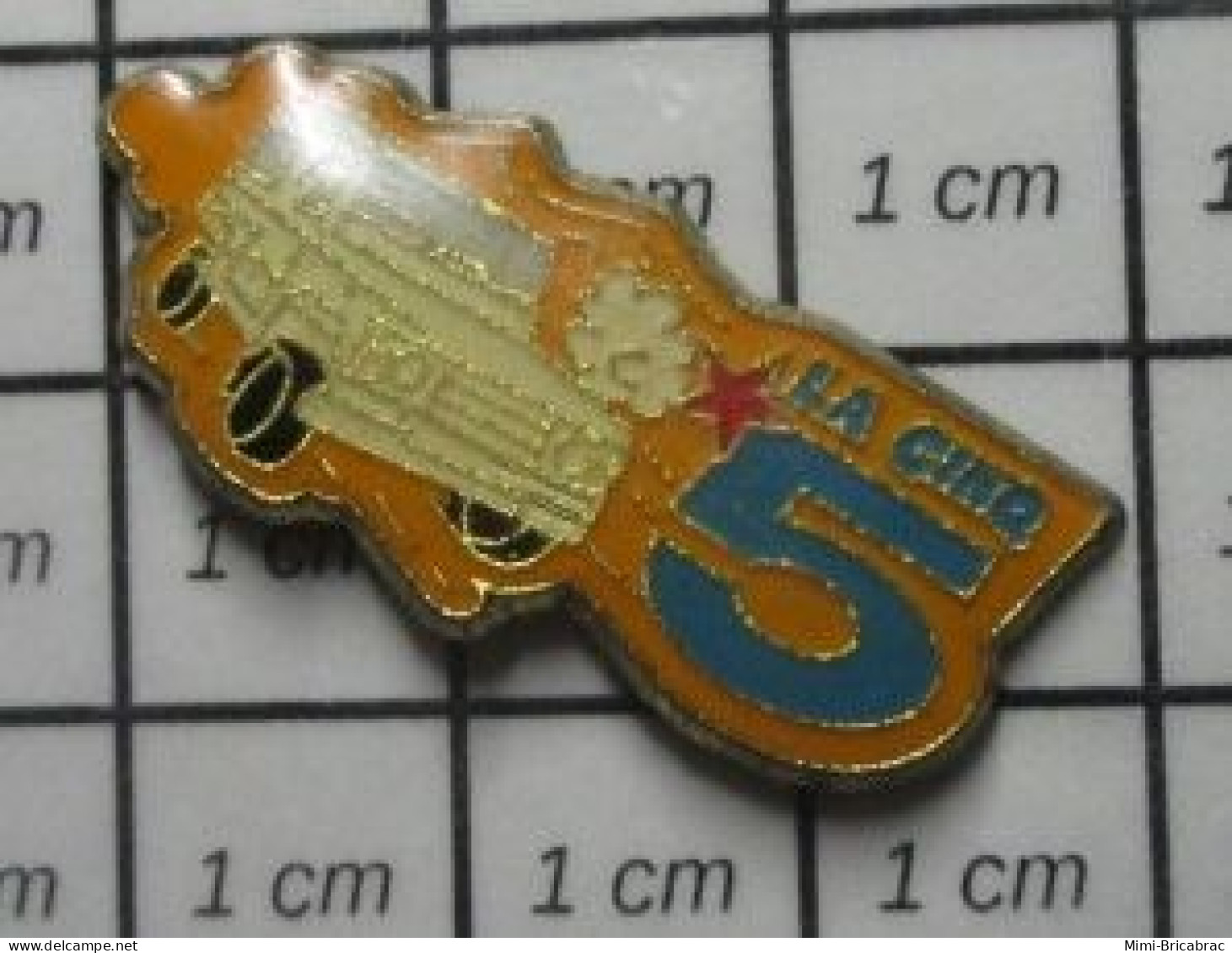 522 Pin's Pins / Beau Et Rare : MEDIAS / 4x4 RALLYE PARIS DAKAR CHAINE DE TELE LA CINQ - Medias