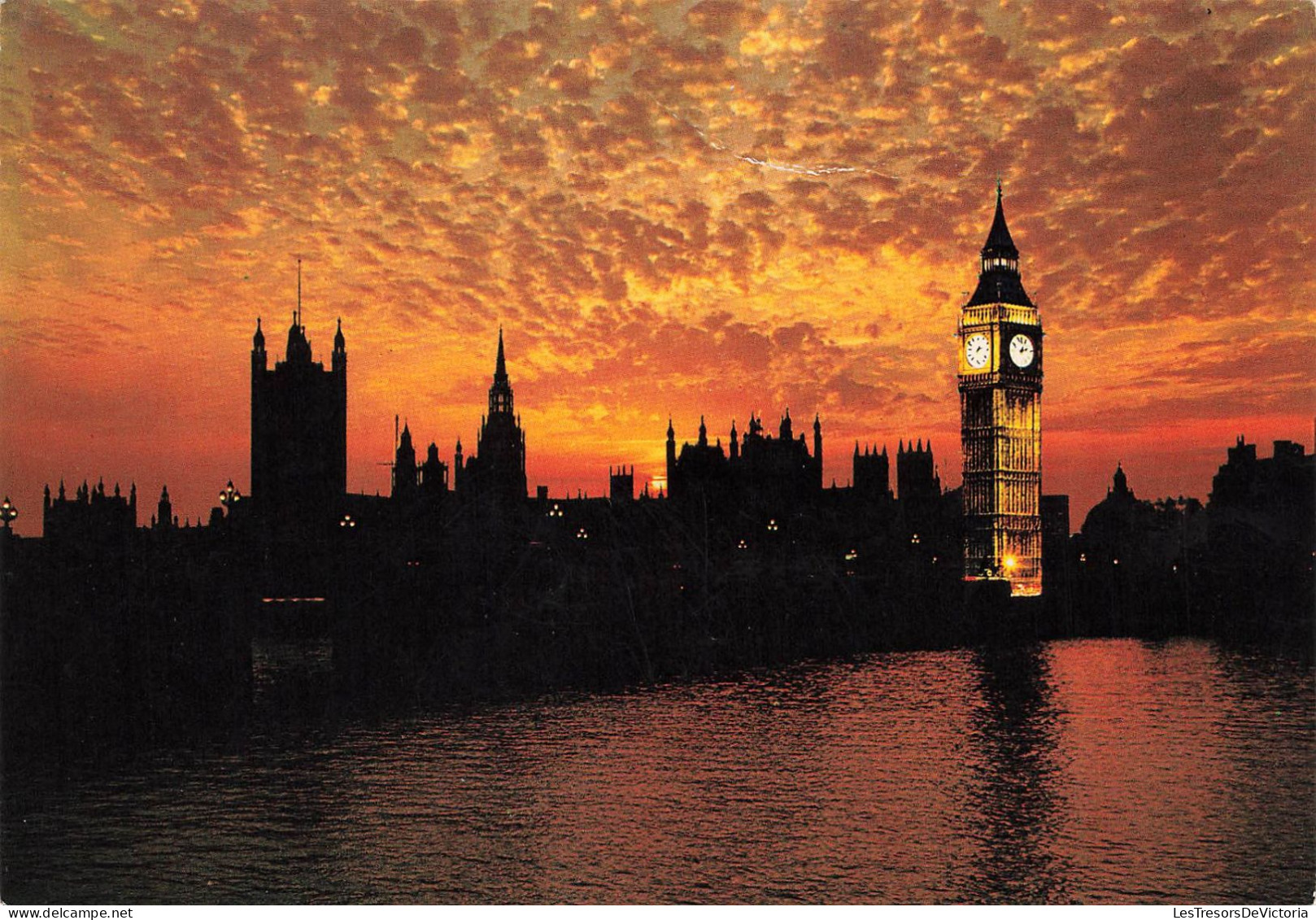 ROYAUME-UNI - Angleterre - London - Sunset Over Houses Of Parliament - Carte Postale - Houses Of Parliament