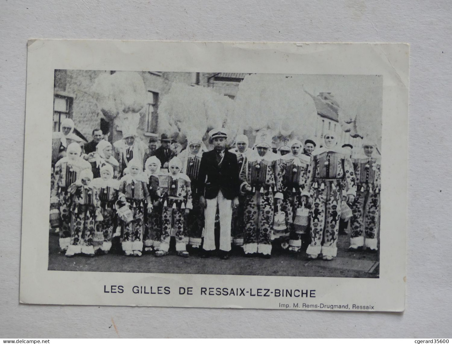 Belgique : Photo  :  Les Gillles De Ressaix Lez Binche - Binche