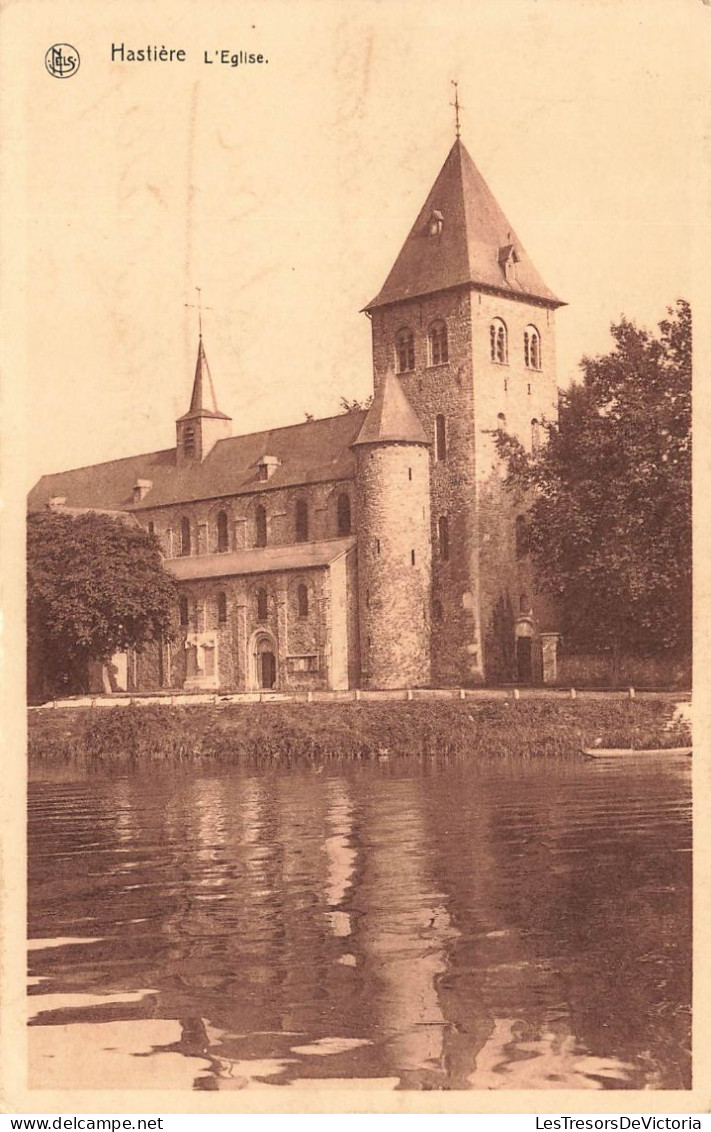 BELGIQUE - Hastière - Vue Générale De L'église - Carte Postale Ancienne - Hastière