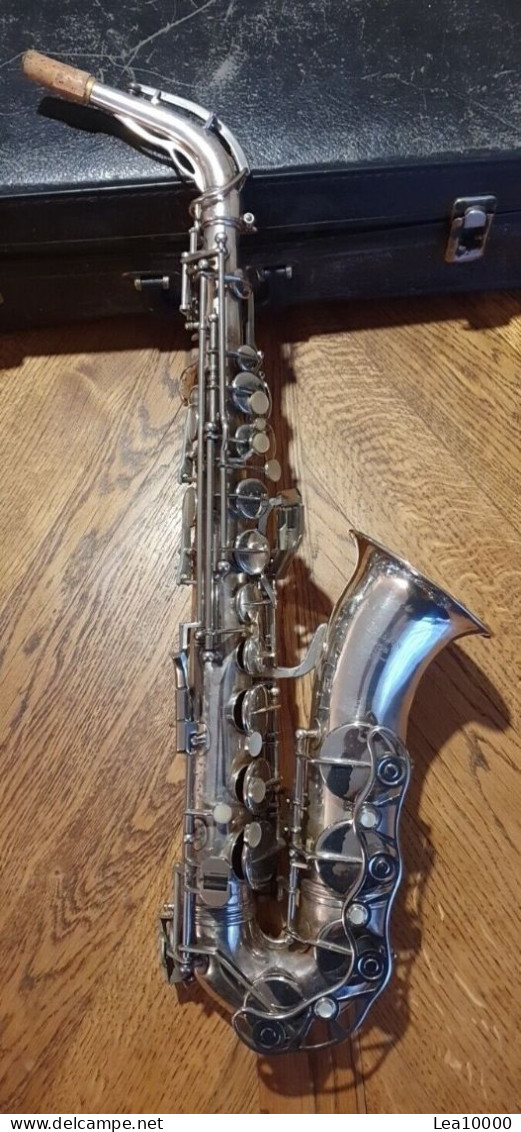 Saxophone Alto Couesnon Paris, Plaqué Argent, Nacre. - Instrumentos De Música