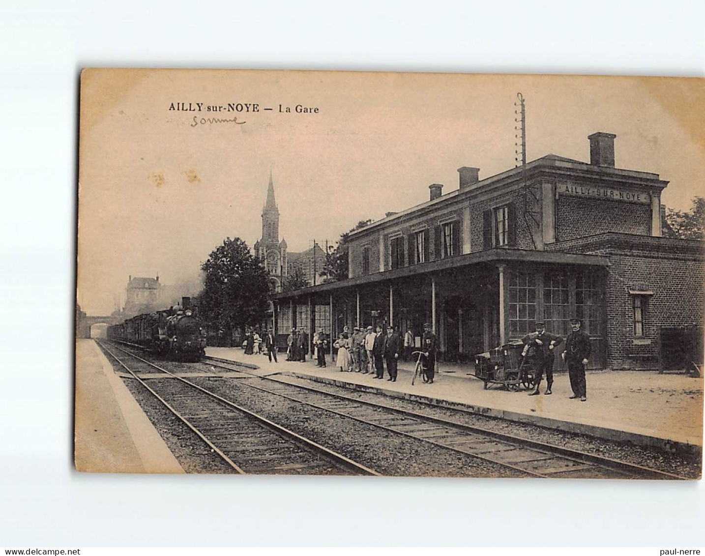 AILLY SUR NOYE : La Gare - état - Ailly Sur Noye