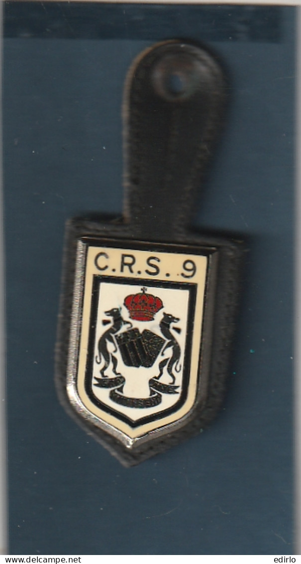 *** MILITARIA ***   Médaille Avec Baudrier Cuir CRS 9. Compagnie Républicaine De Sécurité 9 -- Fond Guillocché Drago - France