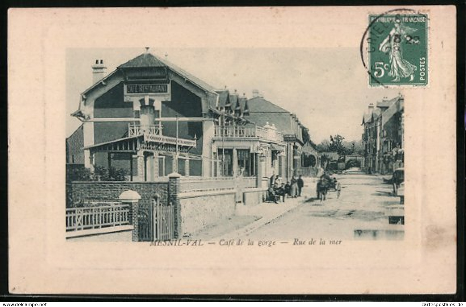CPA Mesnil-Val, Café De La Gorge, Rue De La Mer  - Mesnil-Val