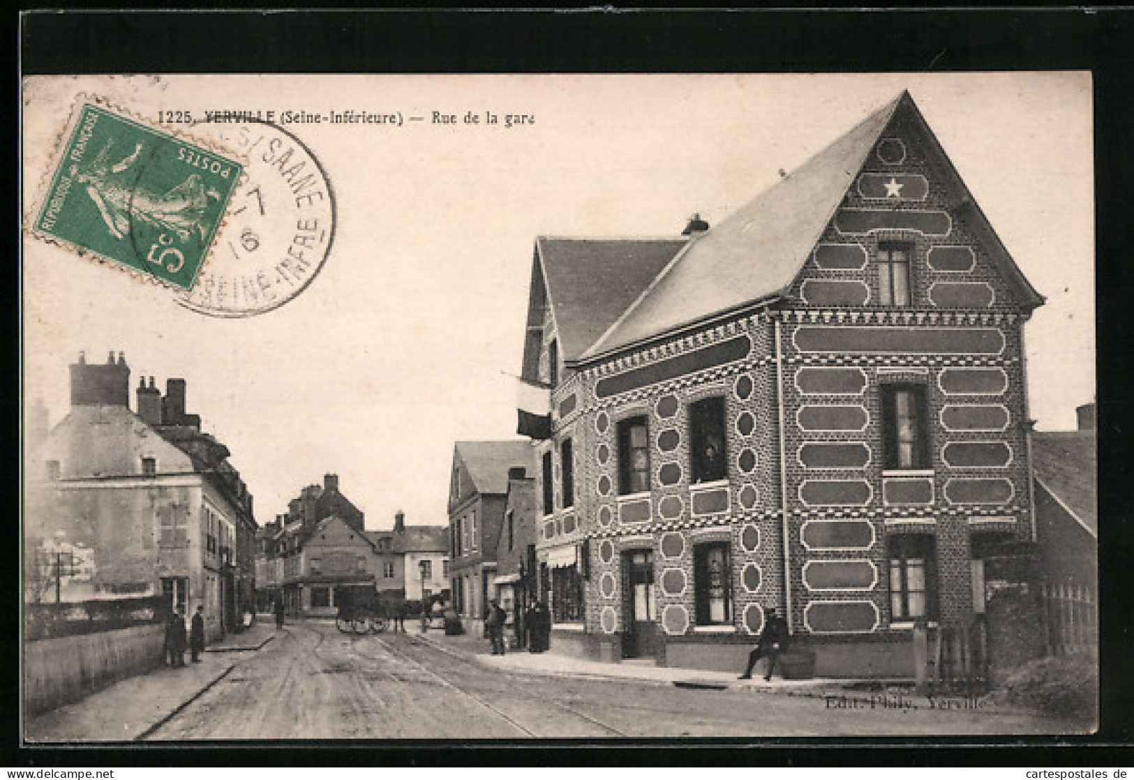 CPA Yerville, Rue De La Gare  - Yerville