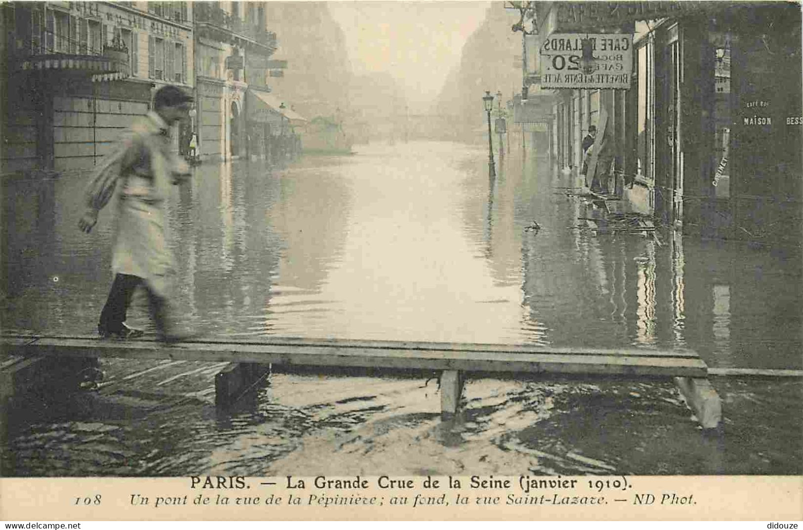 75 - Paris - Crue De La Seine De Janvier 1910 - Un Pont De La Rue De La Pépinière - Au Fond Ia Rue Saint-Lasare - Animée - Inondations De 1910