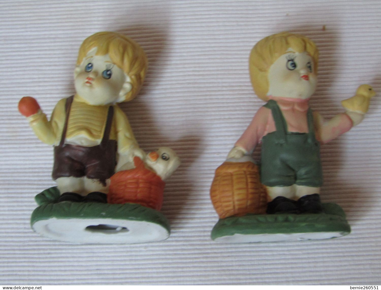 Splendide duo de statuettes en porcelaine allemande