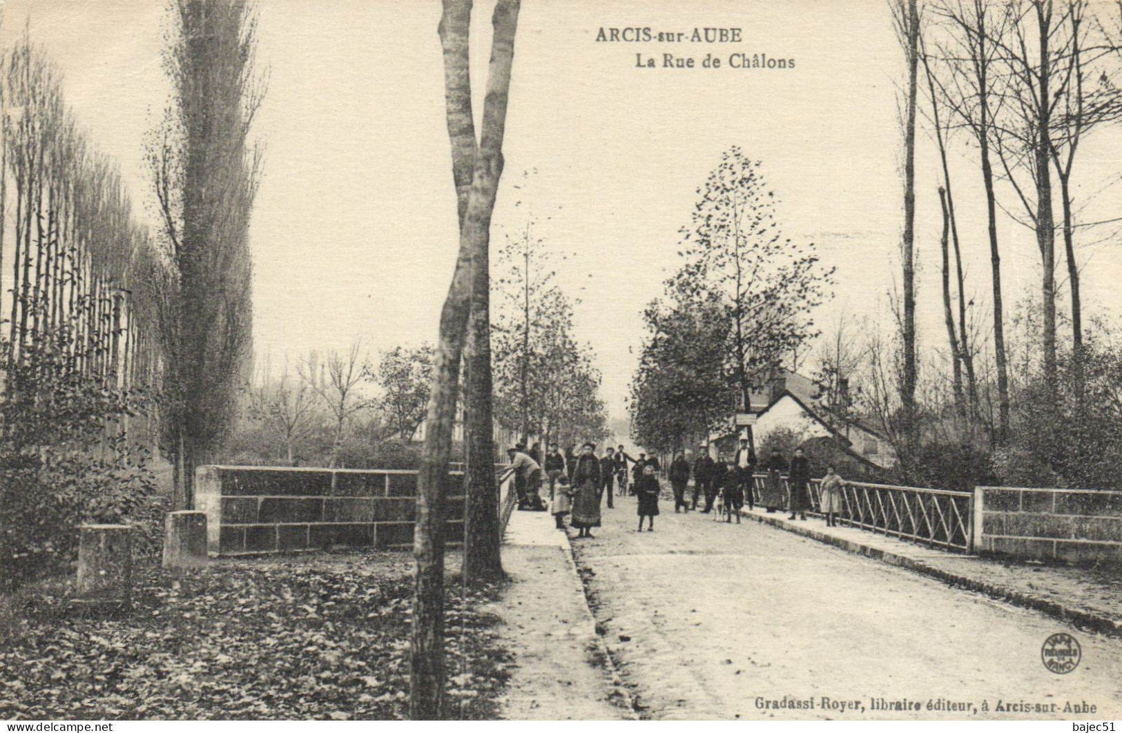 Arcis Sur Aube - La Rue De Châlons "animés" - Arcis Sur Aube