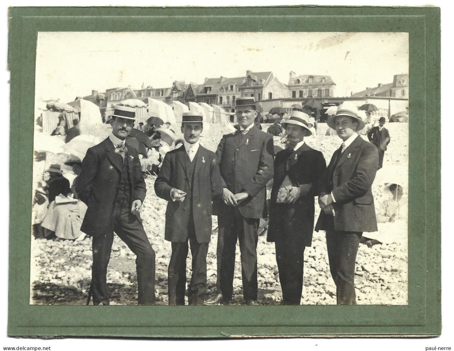 LE CROTOY : Sur La Plage, Carte Cartonnée - état - Le Crotoy