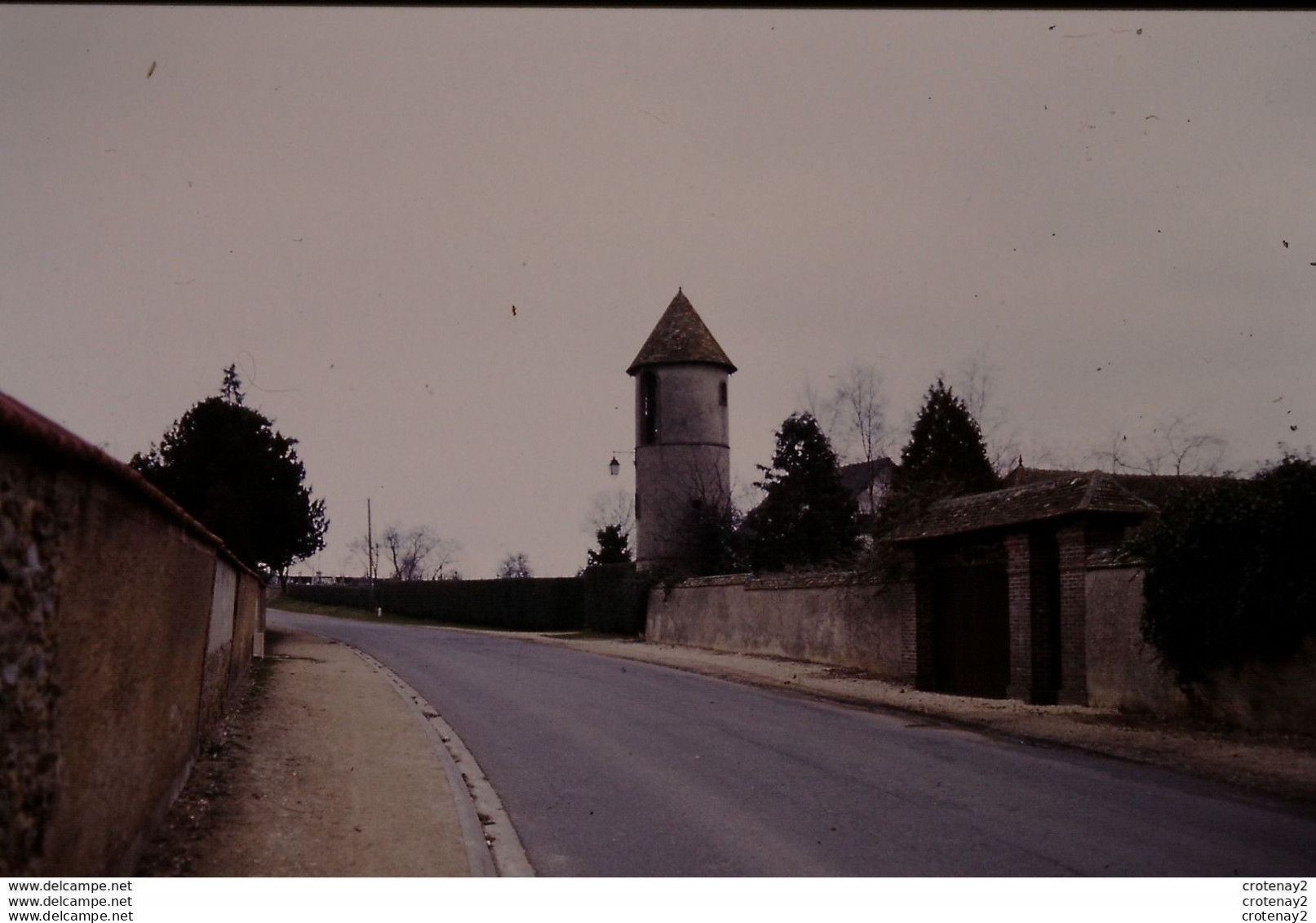 Photo Diapo Diapositive Slide 28 LAONS Vers Brézolles Tour Château D'eau ? Le 28/02/1996 VOIR ZOOM - Diapositives (slides)