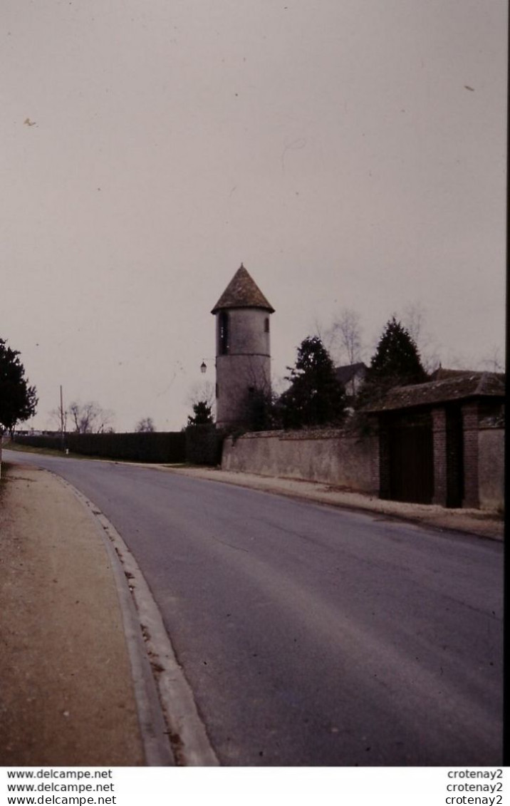 Photo Diapo Diapositive Slide 28 LAONS Vers Brézolles Tour Château D'eau ? Le 28/02/1996 VOIR ZOOM - Dias