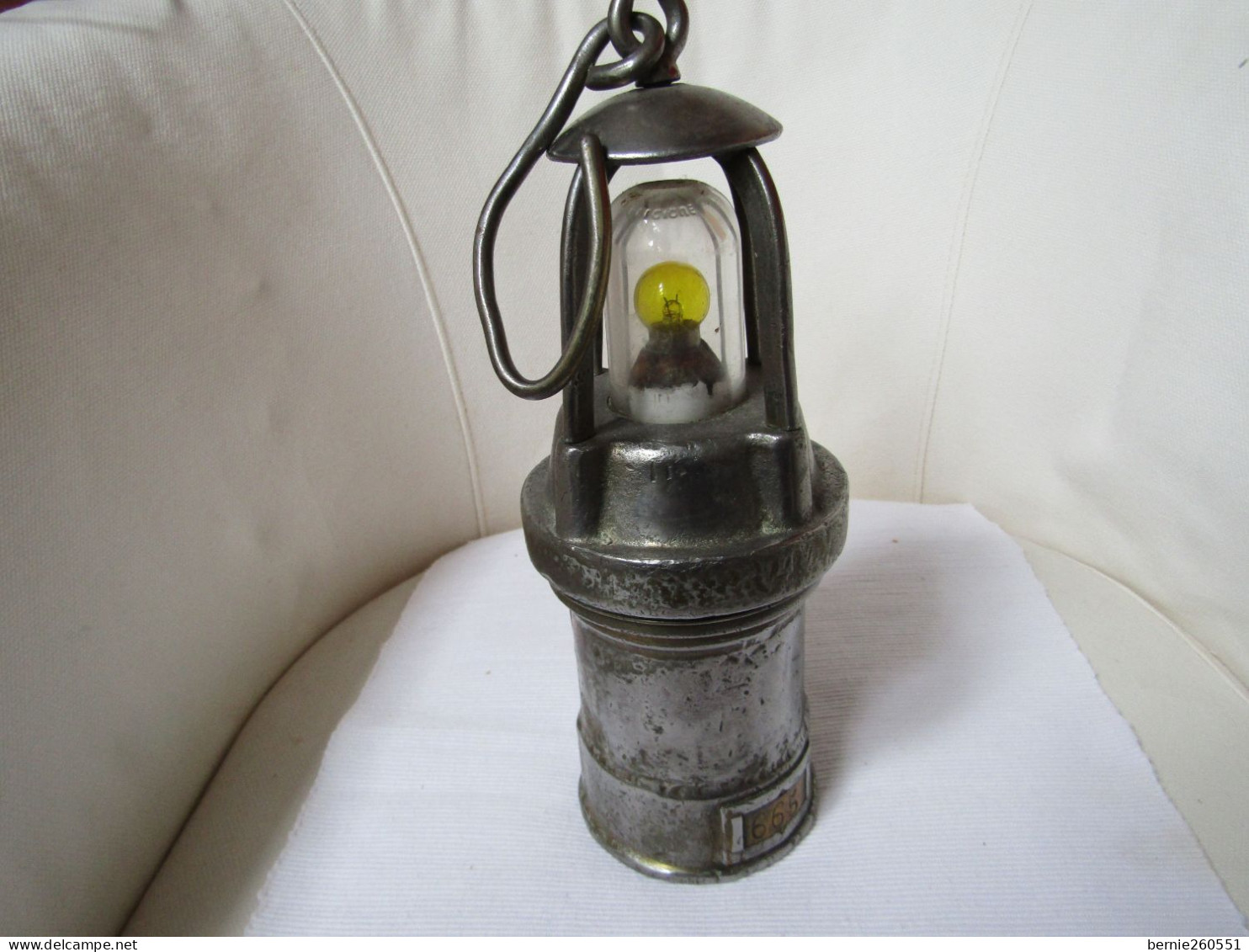 Ancienne Lampe De Mineur Ogival, Type Arras électrique - Herramientas Antiguas