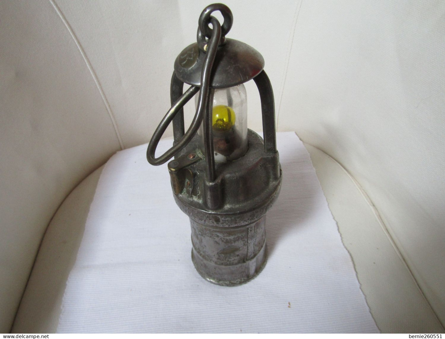 Ancienne lampe de mineur ogival, type Arras électrique
