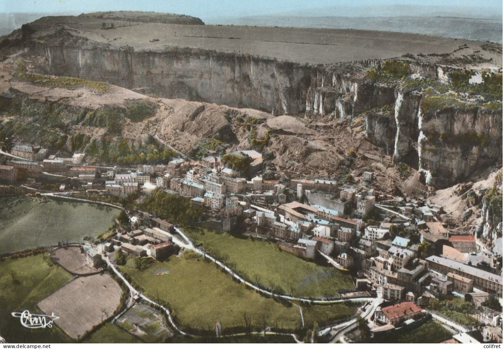 12 - Roquefort  -  Le Bourg Et Les Rochers  -  Vue Panoramique Aérienne - Roquefort