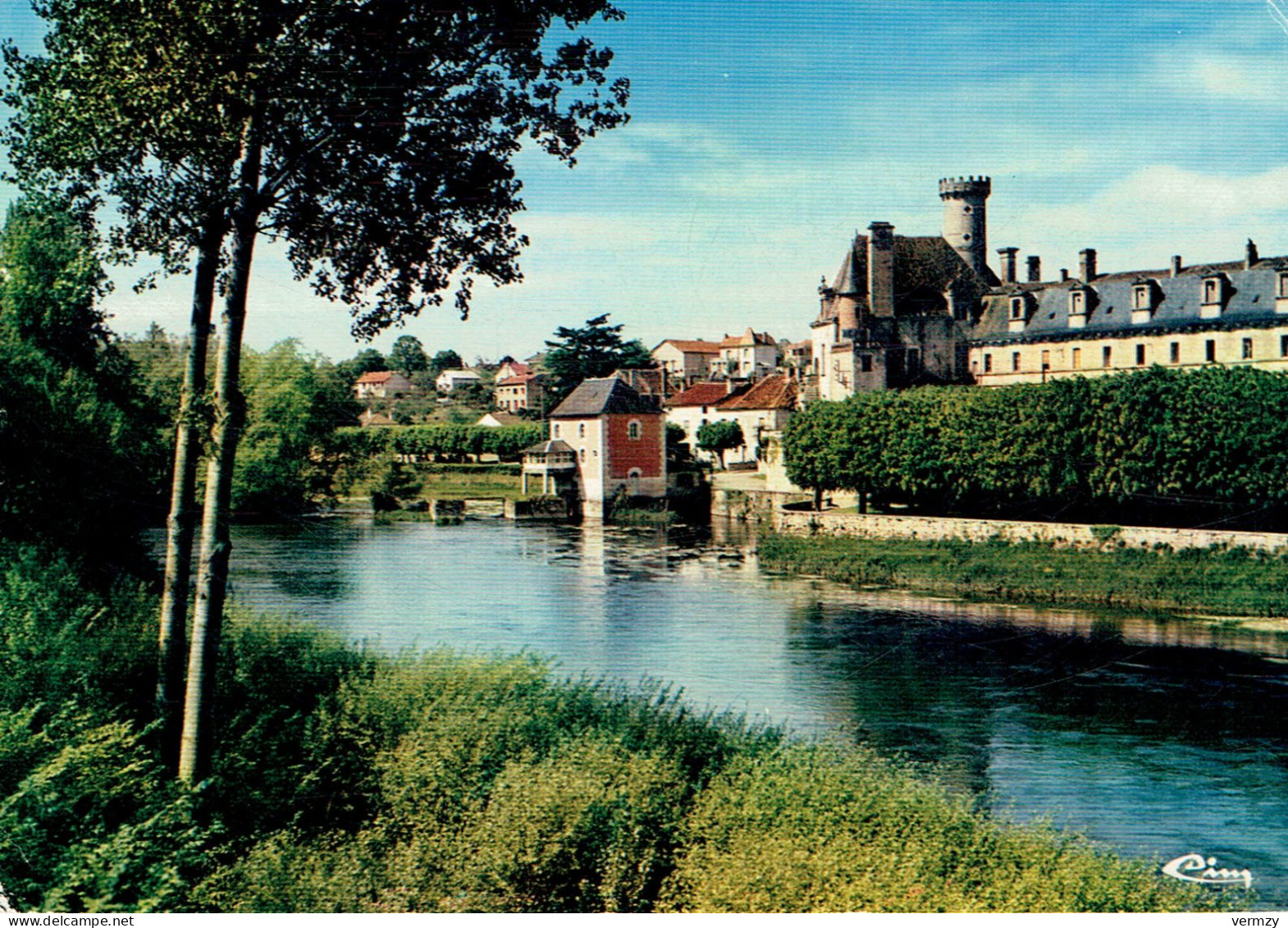 ST-SAVIN-sur-GARTEMPE : L'ancienne Abbaye , Le Château Et Le Moulin Sur La Gartempe - Saint Savin