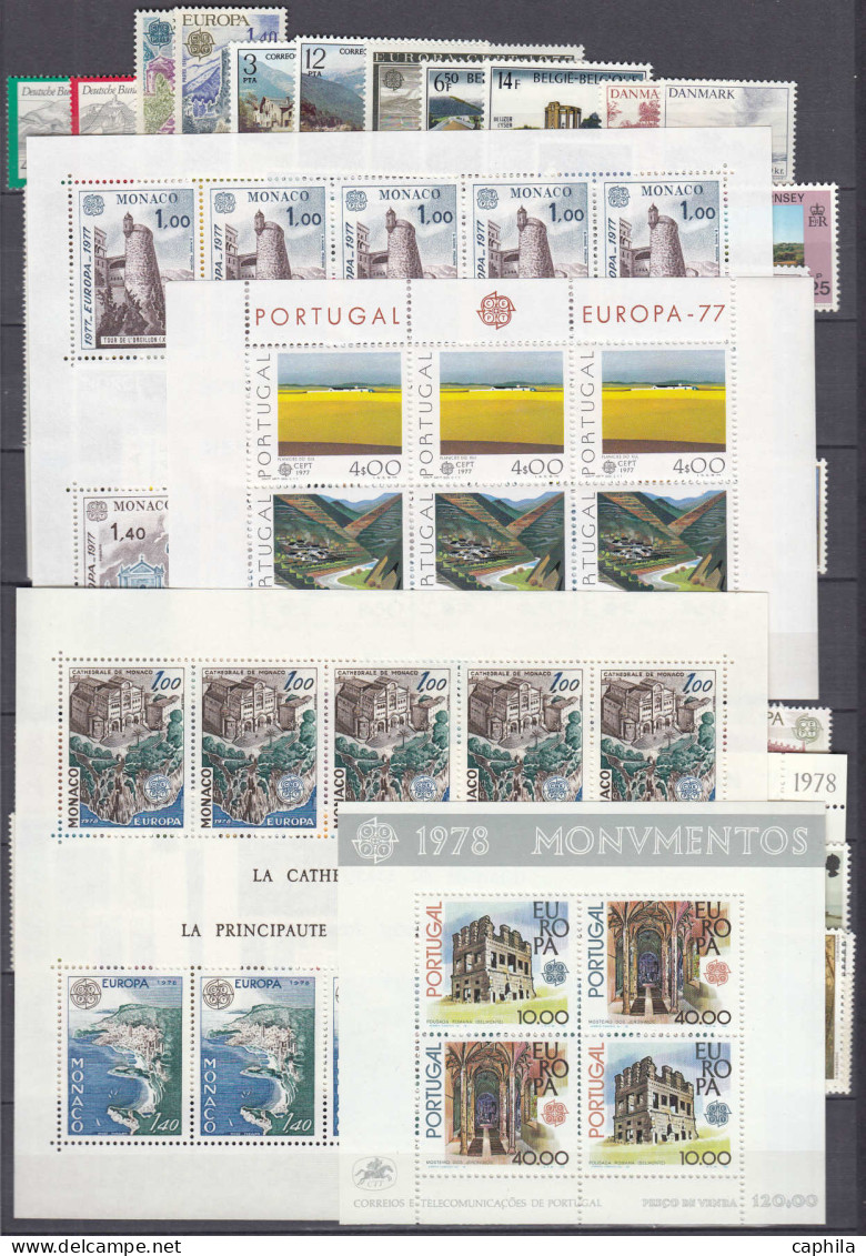 - EUROPA, 1977/1983, XX, Années Complètes Dont Blocs Feuillets, En Pochette - Cote : 1263 € - Sammlungen
