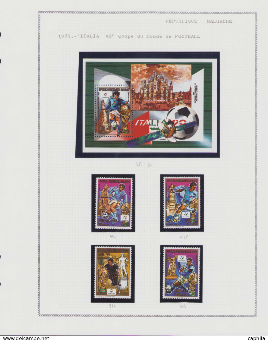 - MADAGASCAR, 1988/1990, XX, quasi complet, entre le n° 838 et 993 + et BF 44 et 66, en pochette - Cote : 470 €