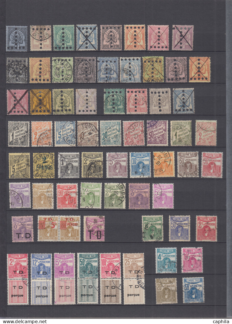 - TUNISIE, 1888/1955, Oblitérés, Complet, Poste 1/401 + PA 1/21 + T 1/65 + CP 1/15 + Préo 1/8, en pochette - Cote : 4500