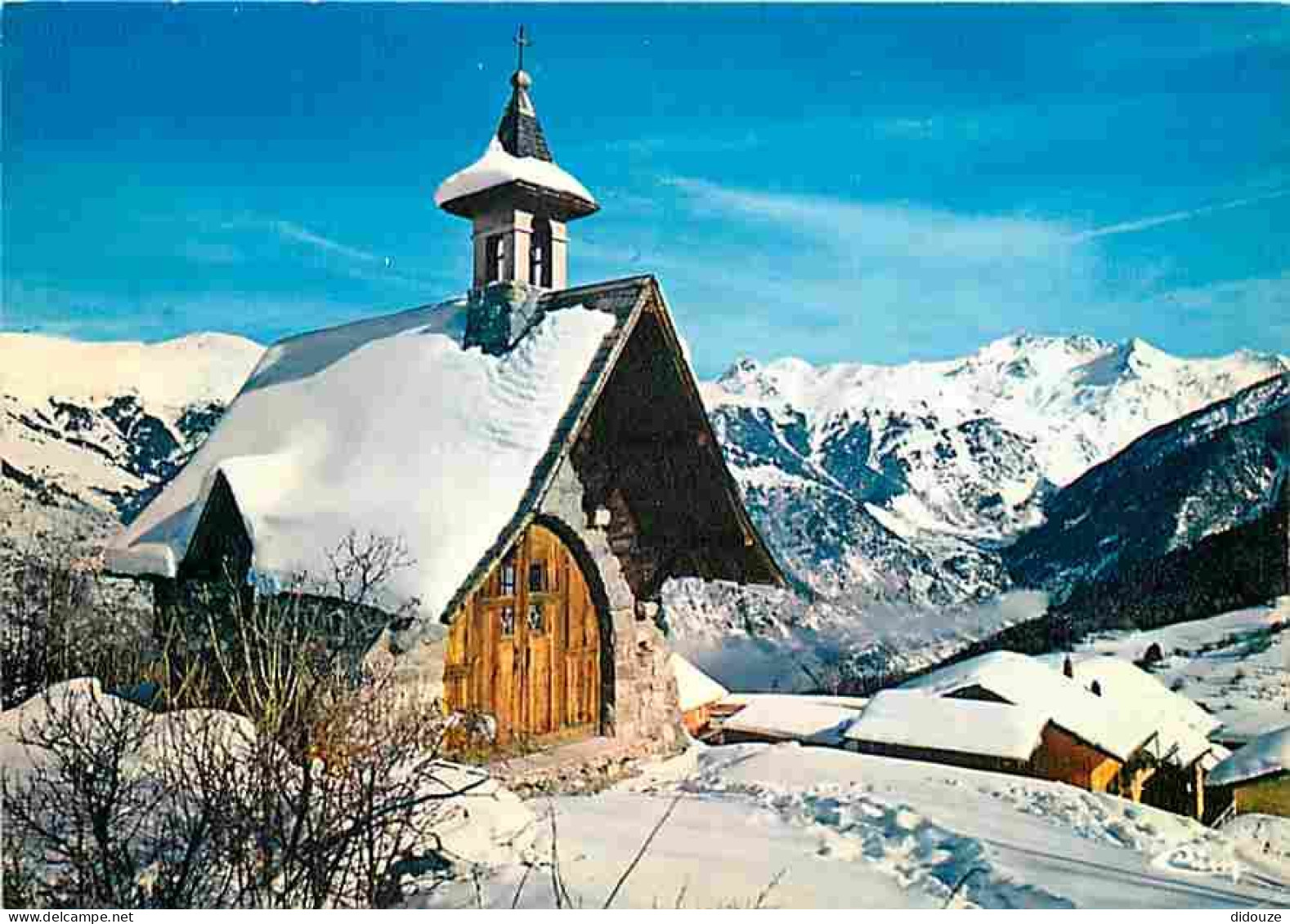 73 - Courchevel - Chapelle Du Curé D'Ars - Au Fond Le Massif De Bellecote - CPM - Voir Scans Recto-Verso - Courchevel