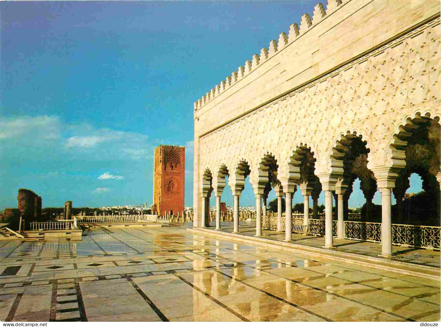 Maroc - Rabat - Le Mausolée Mohammed V - Portique Du Musée Et La Tour Hassan - CPM - Carte Neuve - Voir Scans Recto-Vers - Rabat