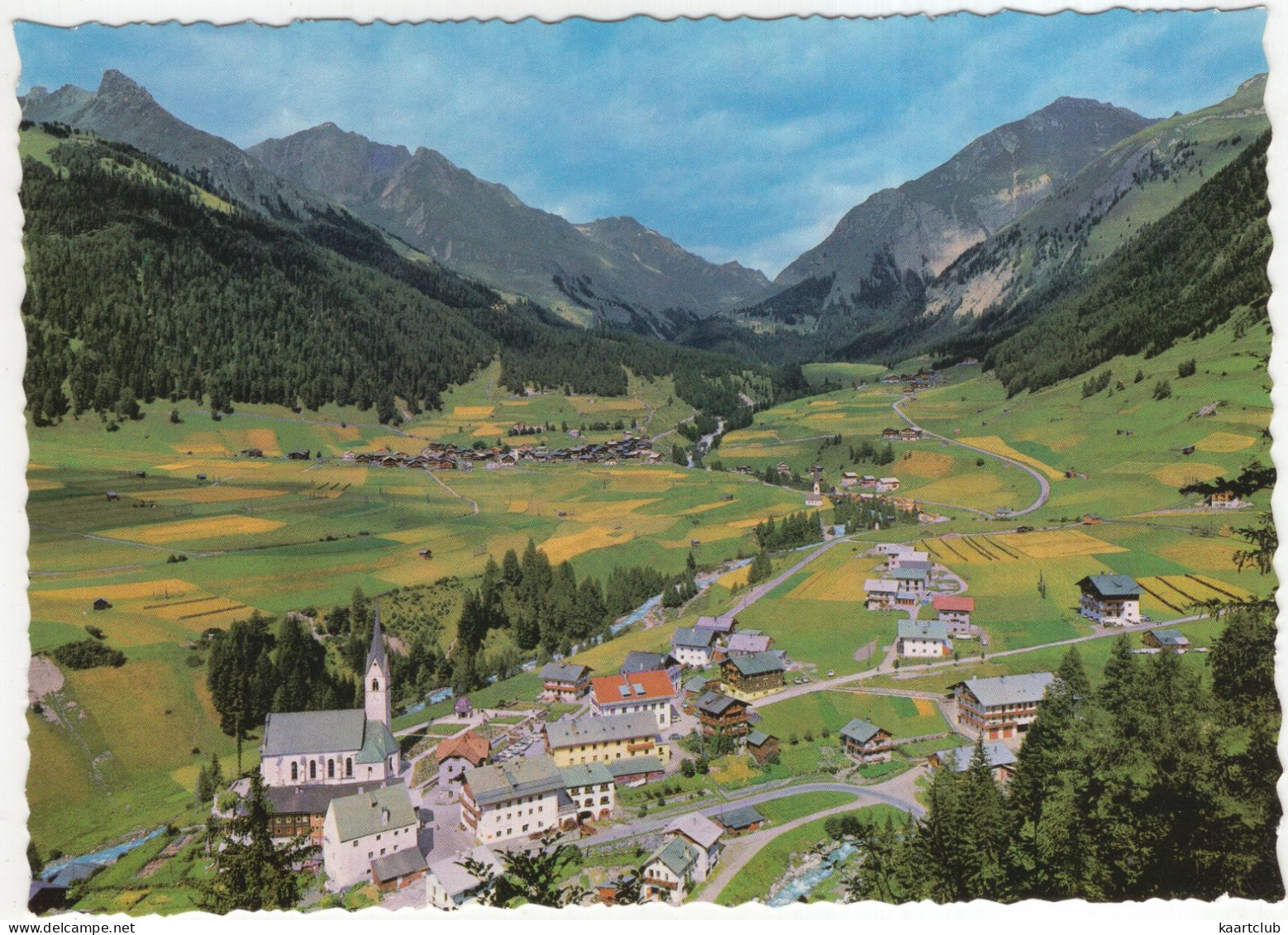 Kals Am Großglockner 1325 M - Blick Gegen Großdorf Und Burg,  Osttirol - (Österreich/Austria) - Kals