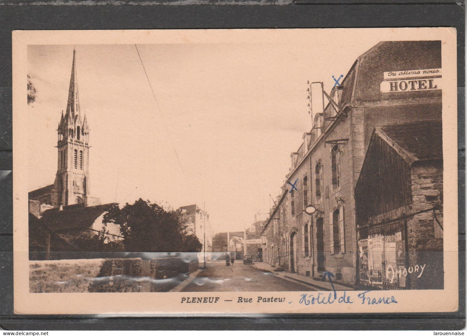 22 - PLENEUF - Rue Pasteur - Pléneuf-Val-André