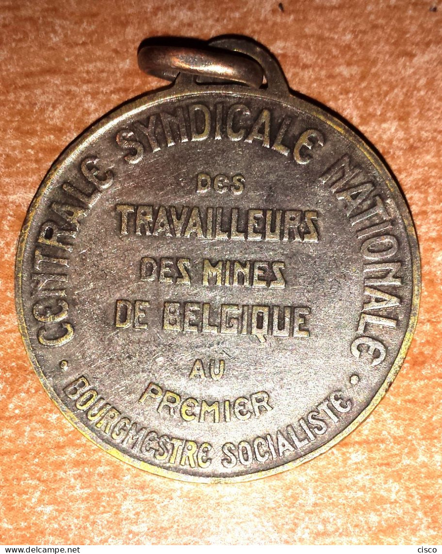 Médaille De La Centrale Syndicale Nationale Des Travailleurs Des Mines à Joseph DEJARDIN - Royal / Of Nobility