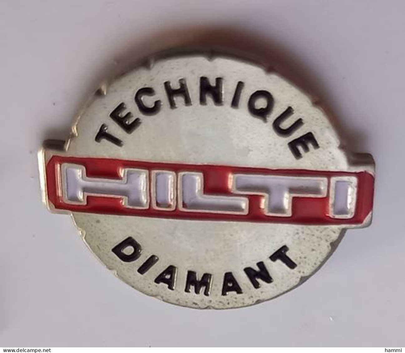 N415 Pin's HILTI Diamant Technique Outil Outillage  Achat Immédiat - Villes