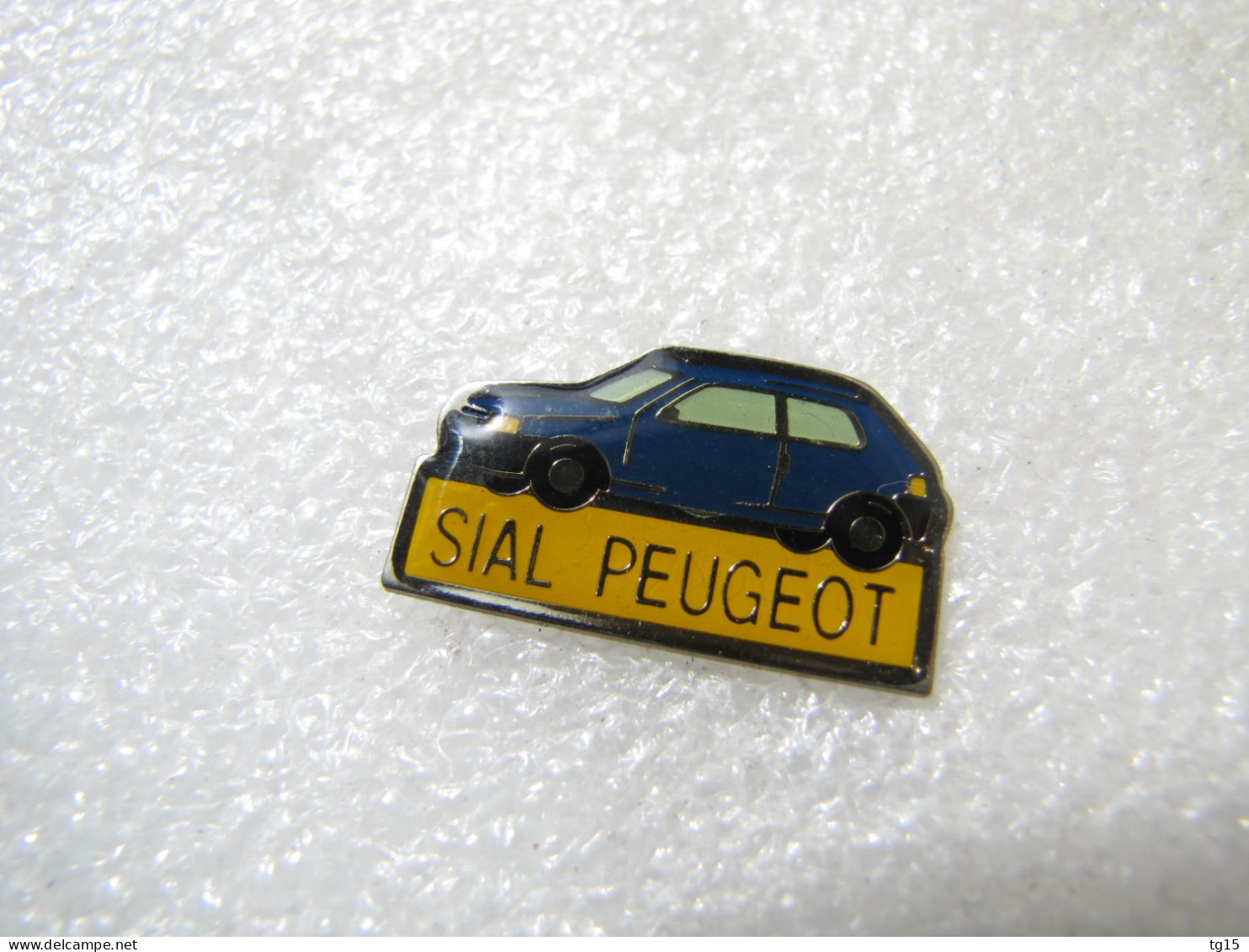 PIN'S    PEUGEOT  SIAL   205 BLEU - Peugeot