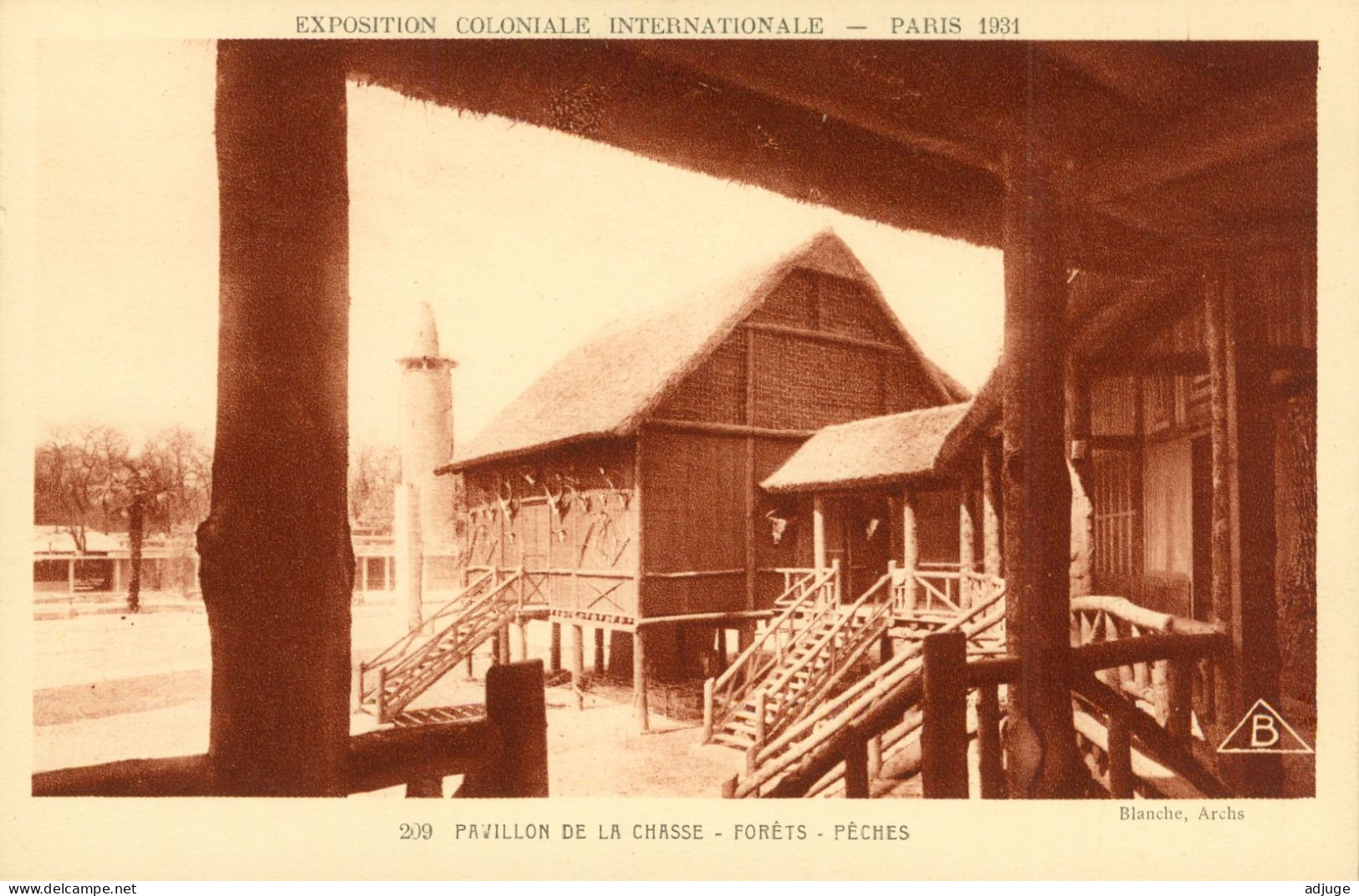 CPA-PARIS- Exposition Coloniale 1931* Pavillon De La CHASSE- FORÊTS-  PÊCHES **Edit. BRAUN N° 209* - Expositions