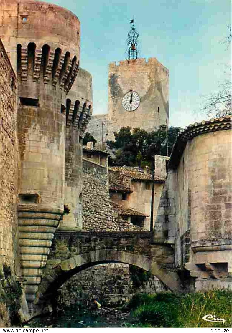 84 - Pernes Les Fontaines - Vieille Porte - Les Remparts Et La Tour De L'horloge - CPM - Voir Scans Recto-Verso - Pernes Les Fontaines