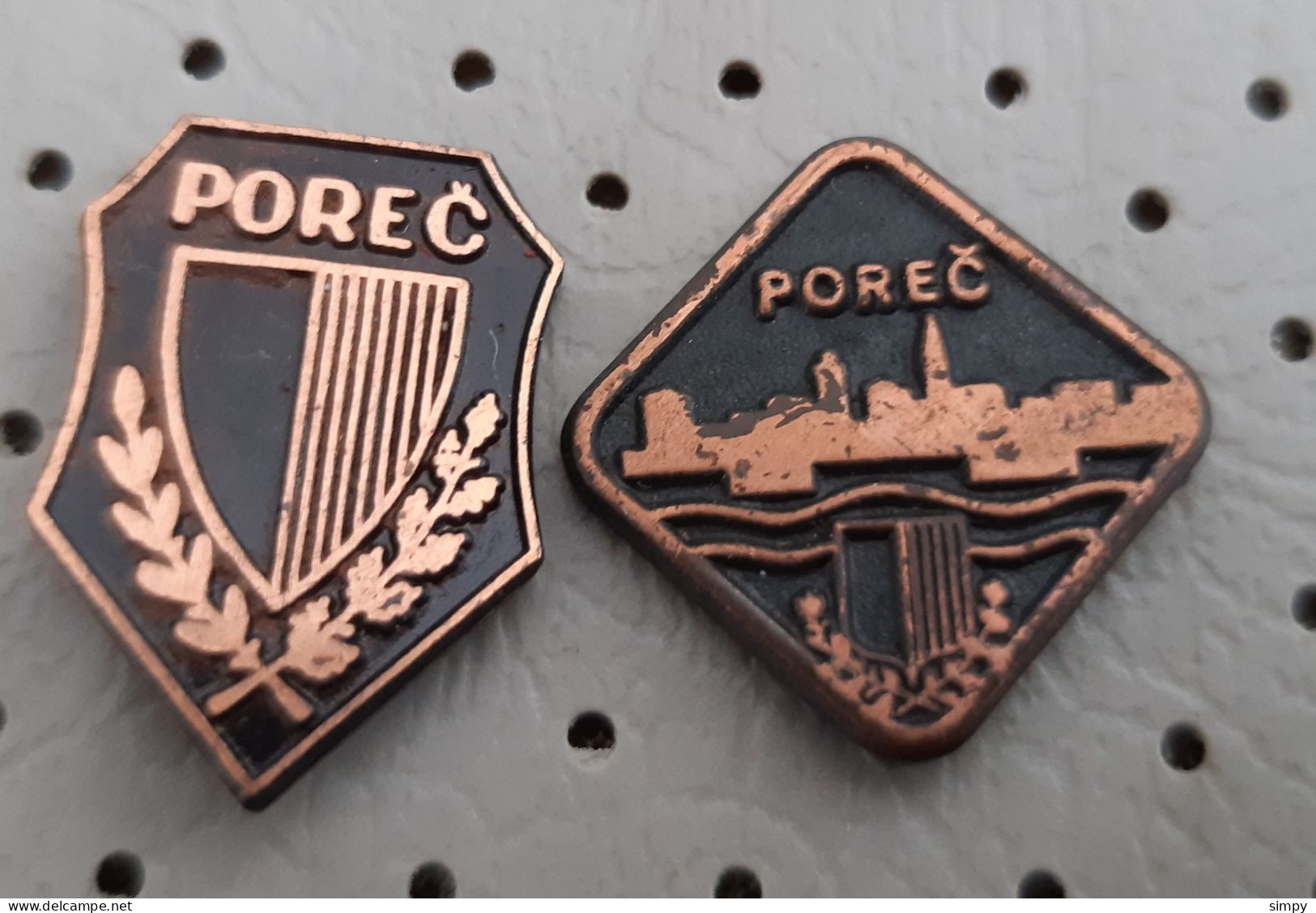 POREC Church Coat Of Arms Croatia Pins - Steden