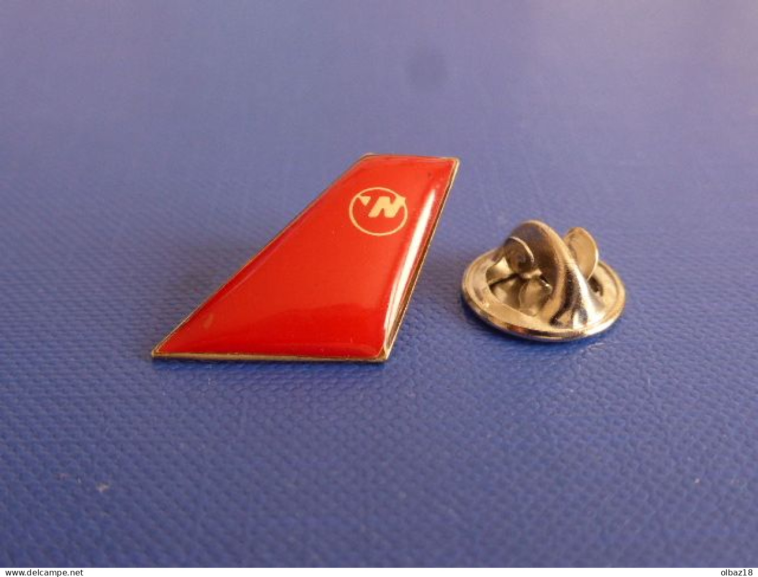 Pin's Northwest Airlines - Dérive - Larg 1.6 Cm à La Base - Compagnie Aérienne Avion (BB56) - Vliegtuigen