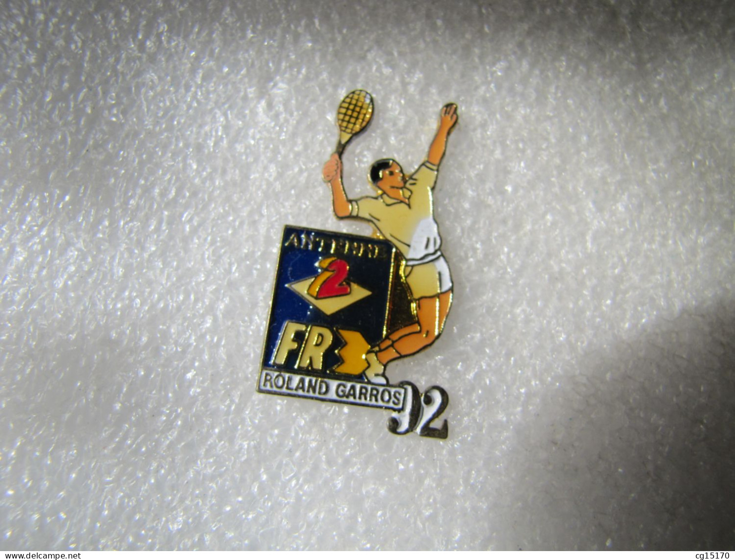 PIN'S   ROLAND GARROS 92   ANTENNE 2  FR3 - Tennis