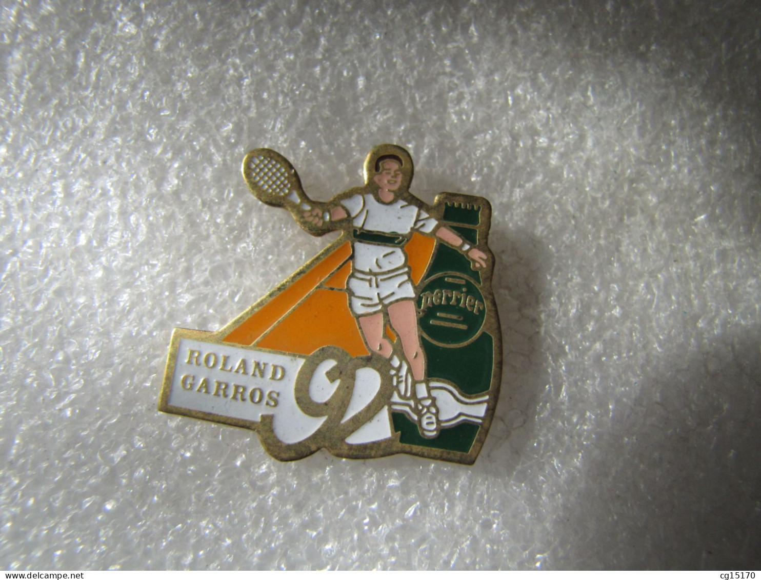 PIN'S   ROLAND GARROS 92   PERRIER - Tennis