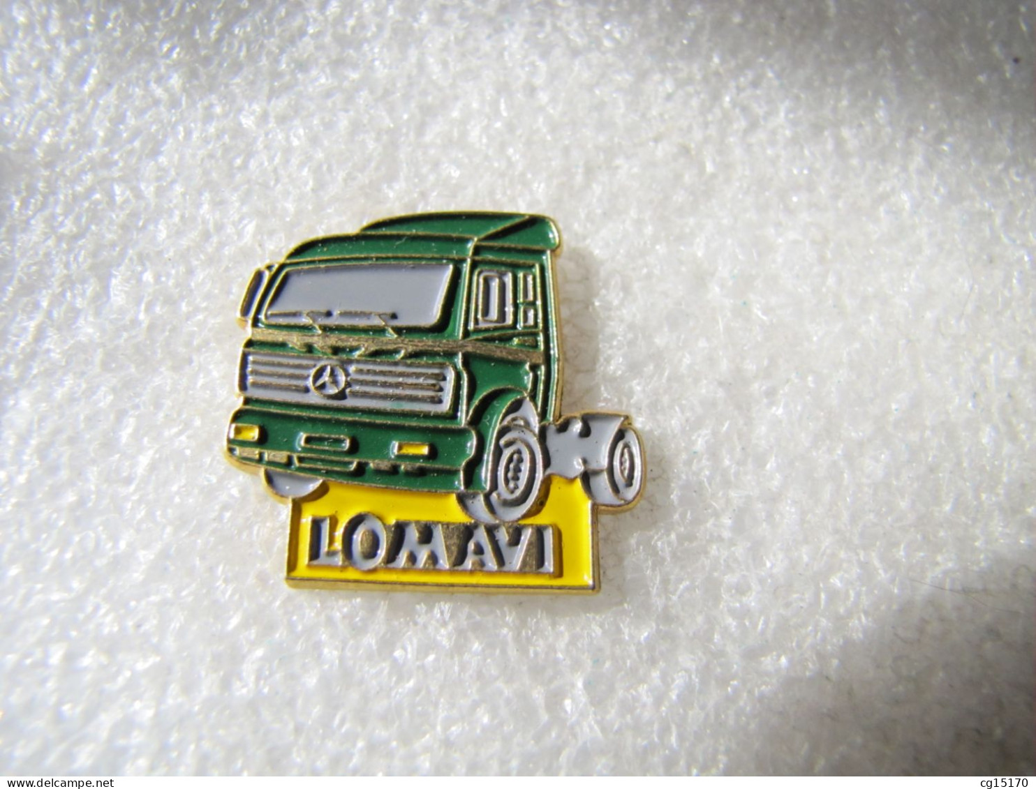 PIN'S   CAMION  MERCEDES-BENZ  LOMAVI - Transportation