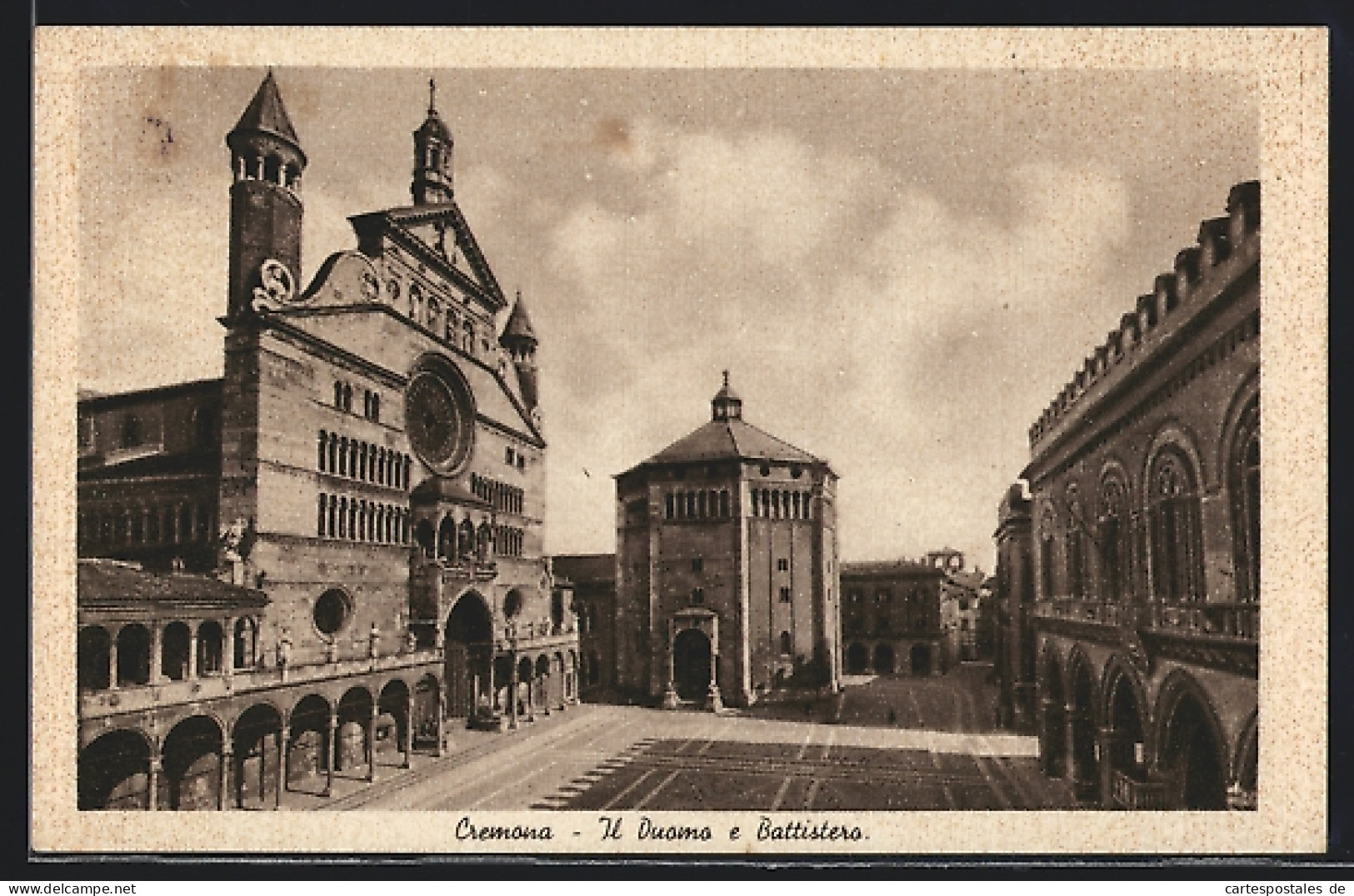 Cartolina Cremona, Il Duomo E Battistero  - Cremona