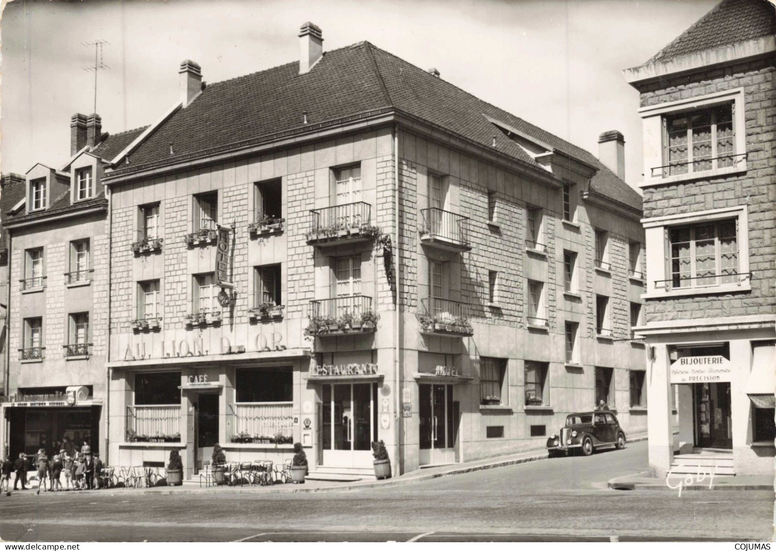 76 - NEUFCHATEL EN BRAY _S27997_ Hôtel Du Lion D'Or - Automobile - ARTAUD - CPSM 15x10 Cm - Neufchâtel En Bray