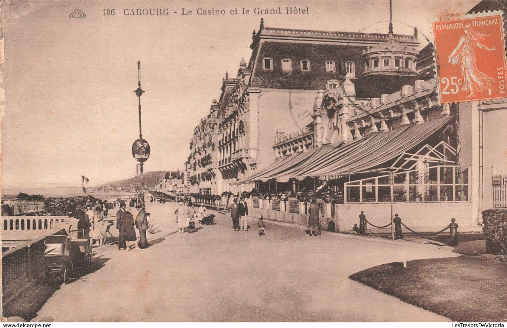 FRANCE - Cabourg - Le Casino Et Le Grand Hôtel - Animé - Carte Postale Ancienne - Cabourg