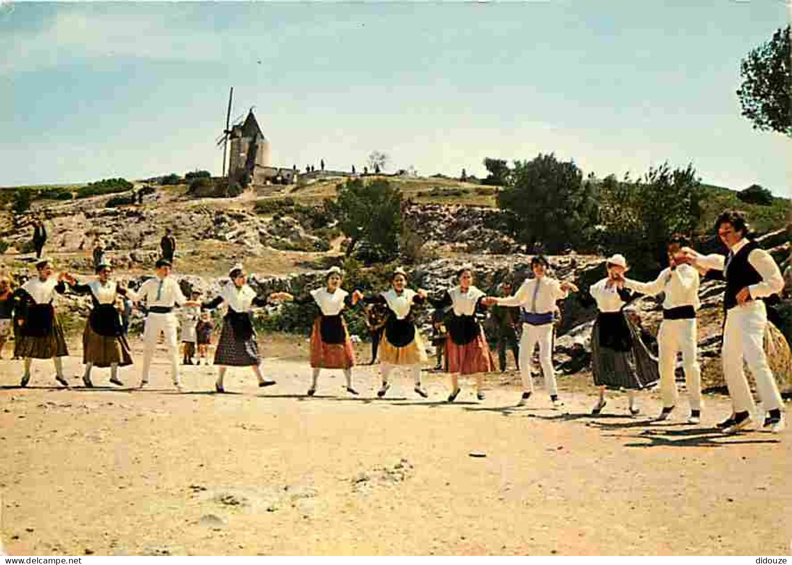 Folklore - Danses - Provence - Farandole Au Moulin De Alphonse Daudet - Voir Scans Recto Verso - Dances