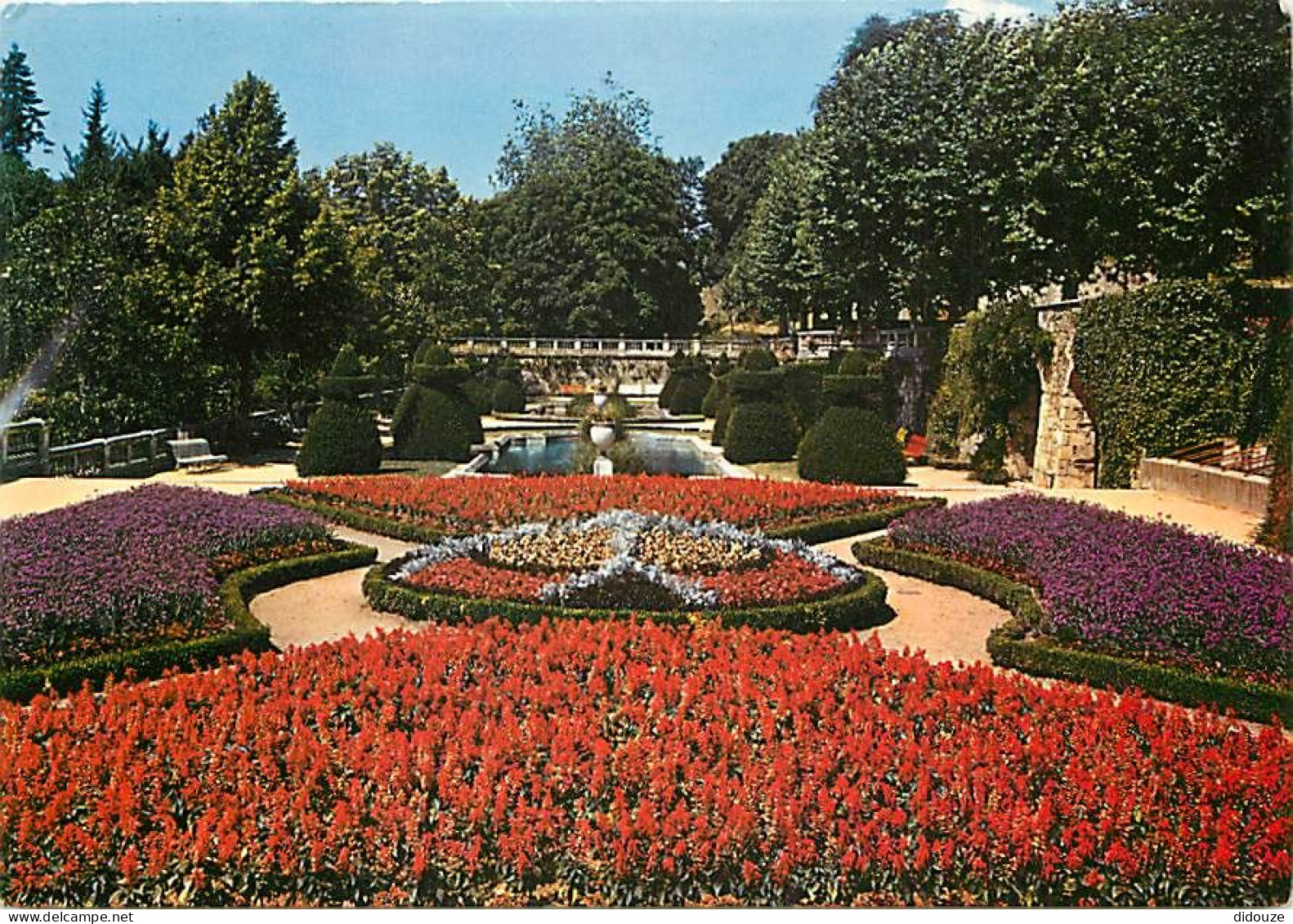 07 - Annonay - Le Jardin Public - Fleurs - CPM - Voir Scans Recto-Verso - Annonay