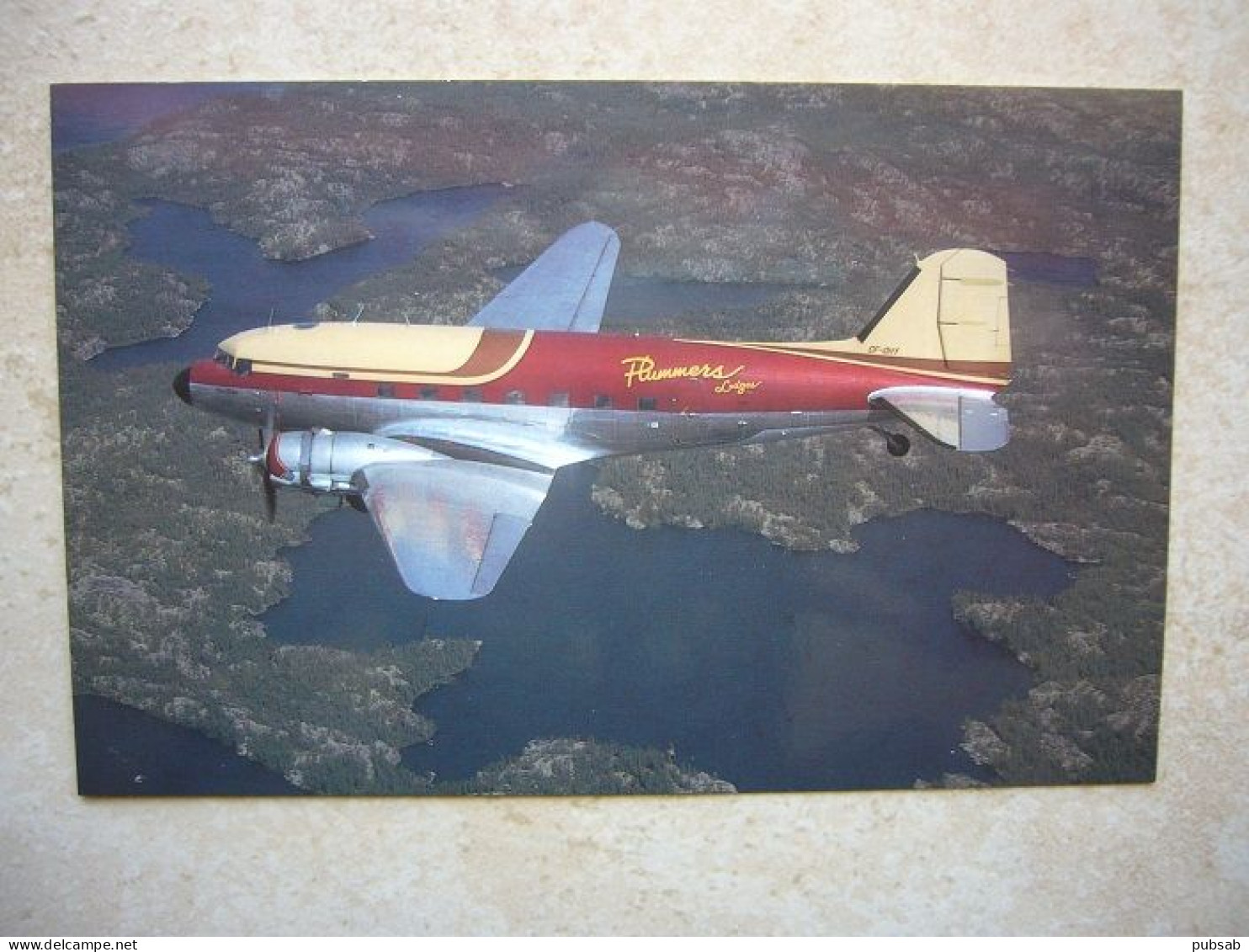 Avion / Airplane / PLUMMERS LODGES / Douglas DC-3 / Registered As CF-QHY - 1946-....: Era Moderna