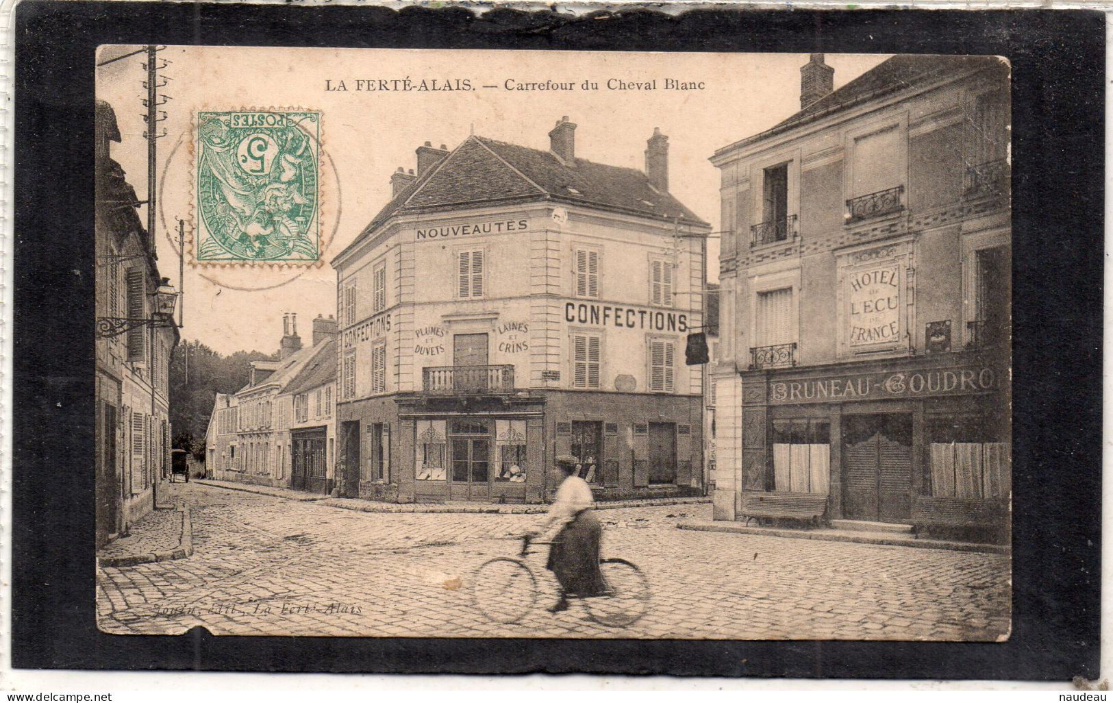 LA FERTE ALAIS (91) Carrefour Du Cheval Blanc - La Ferte Alais