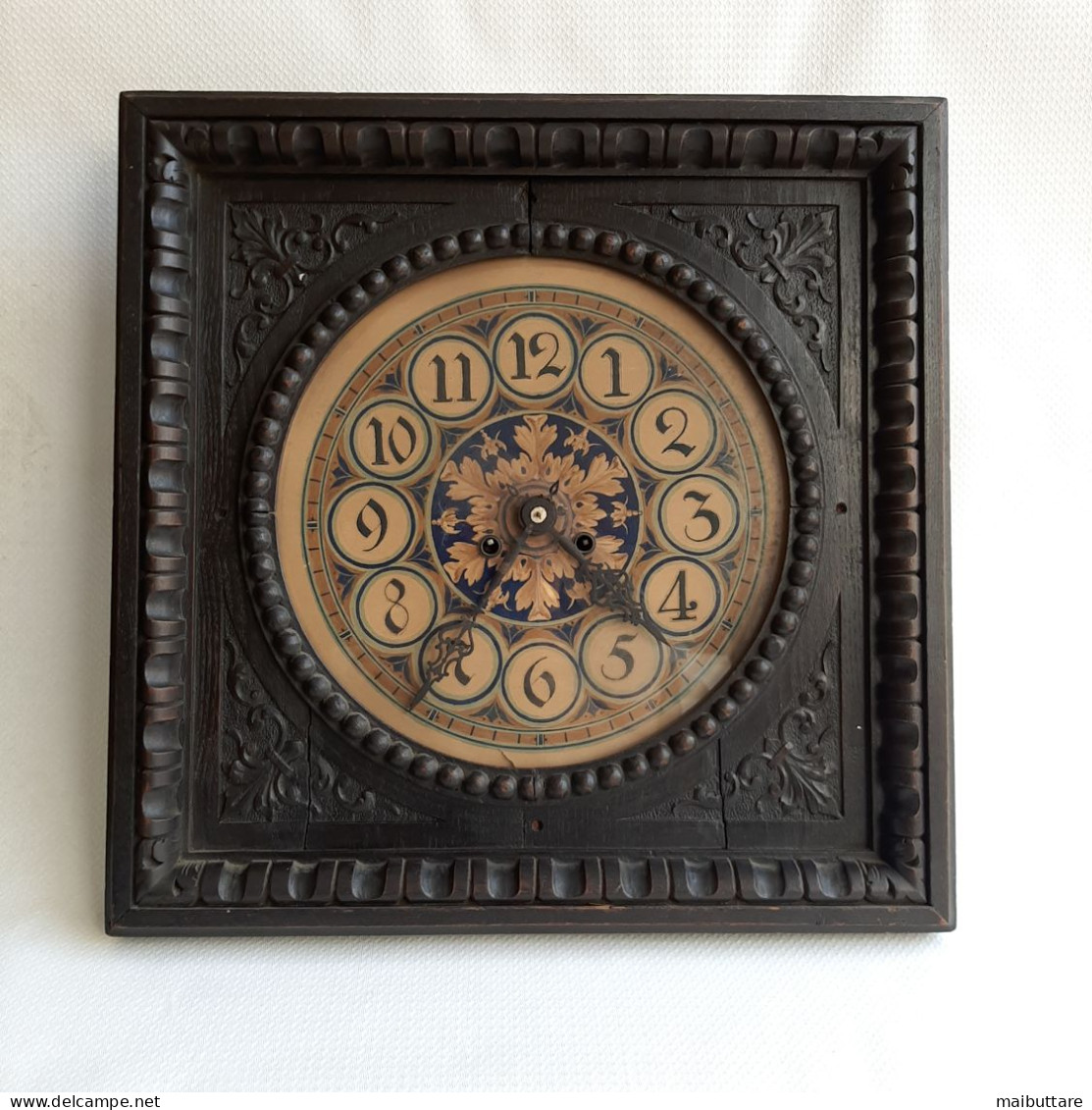 Antico Orologio Quadrato Da Parete In Legno Intarsiato - Non Testato - Antike Uhren