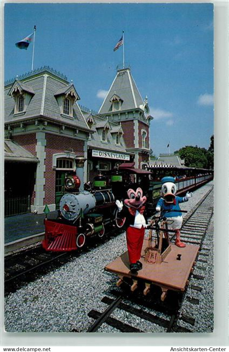 39270902 - Disneyland Eisenbahn Micky Maus Donald Lore Railroad Depot - Disney