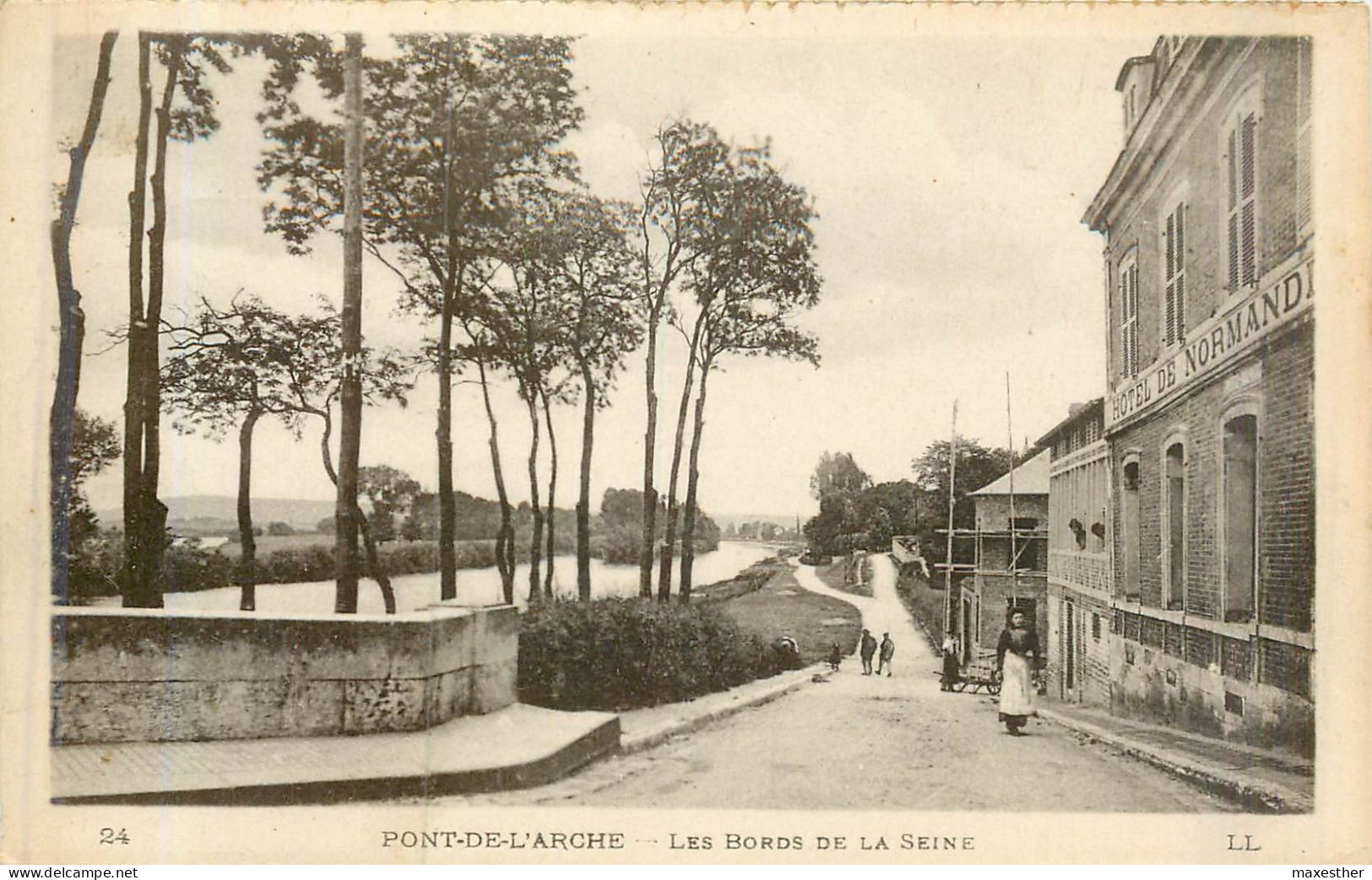 PONT DE L'ARCHE Les Bords De Seine - Pont-de-l'Arche