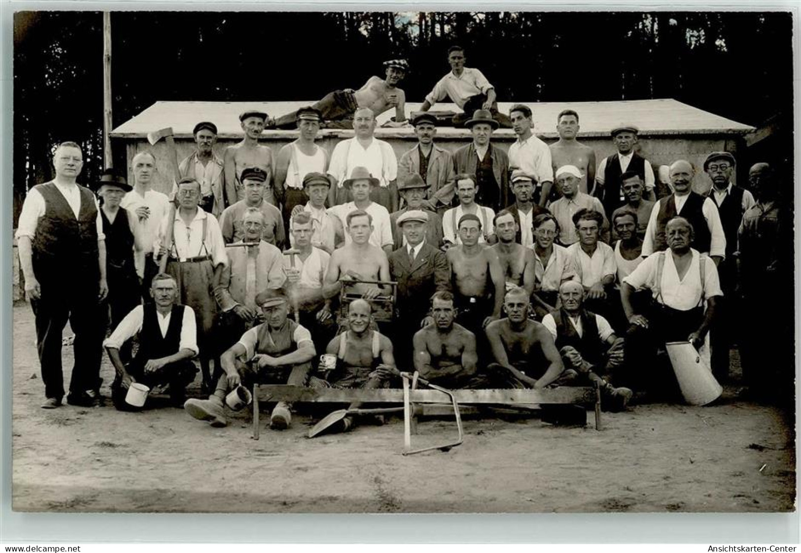 39192502 - Gruppenfoto Saegen Handwerkskasten - Andere & Zonder Classificatie