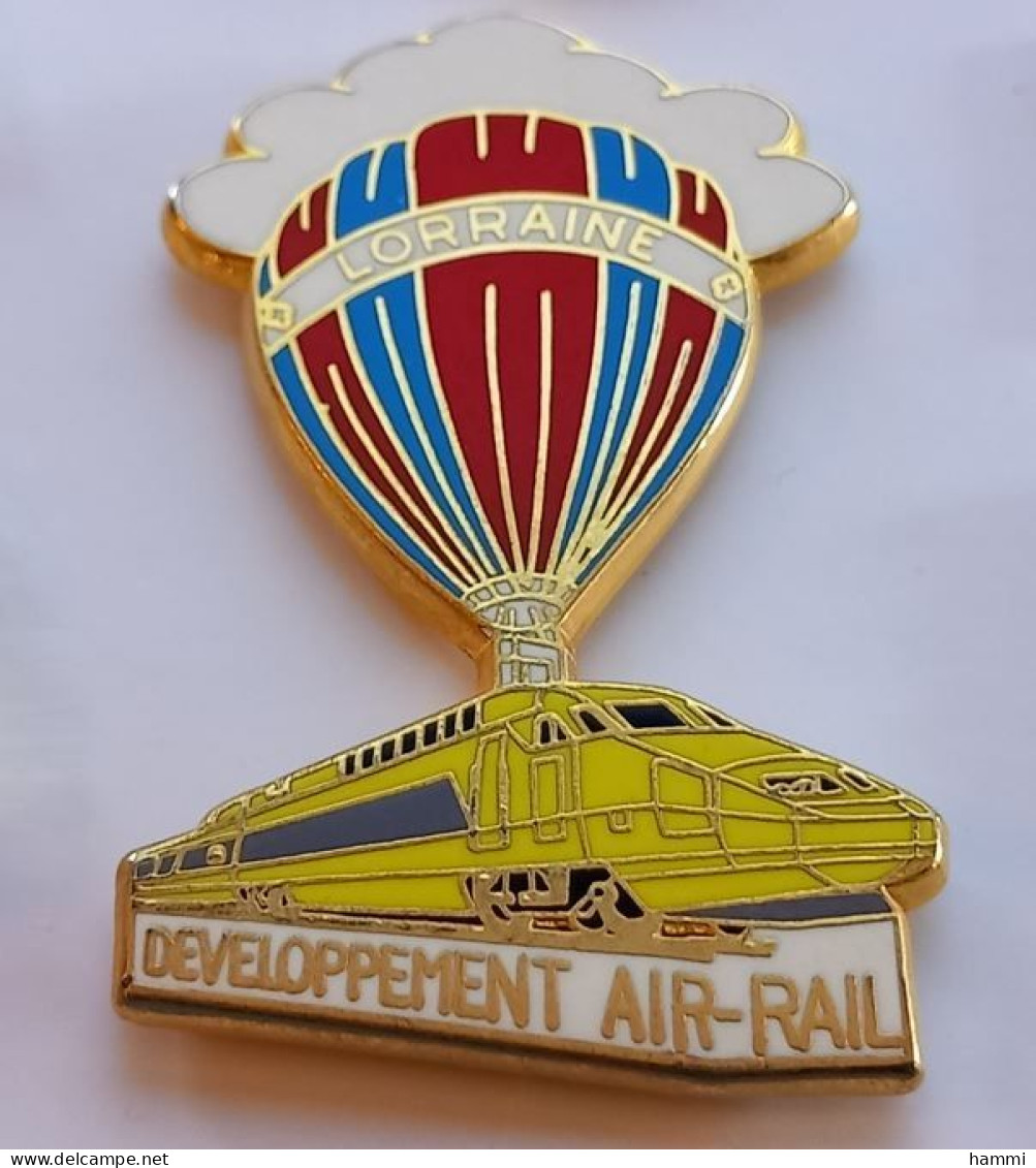 N431 Gros Pin's SNCF TGV Train Jaune Montgolfière Lorraine Développement Air Rail Ballard Achat Immédiat - TGV