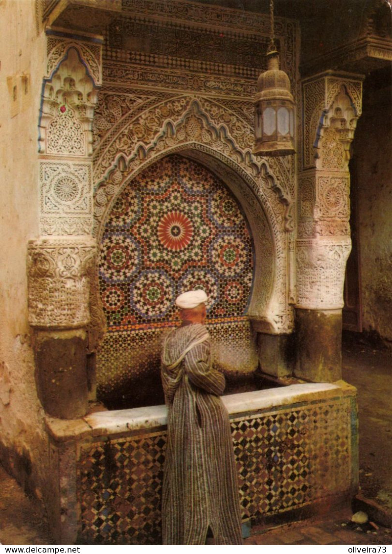 MAROC - FES - La Fontaine Nedjarine - Fez