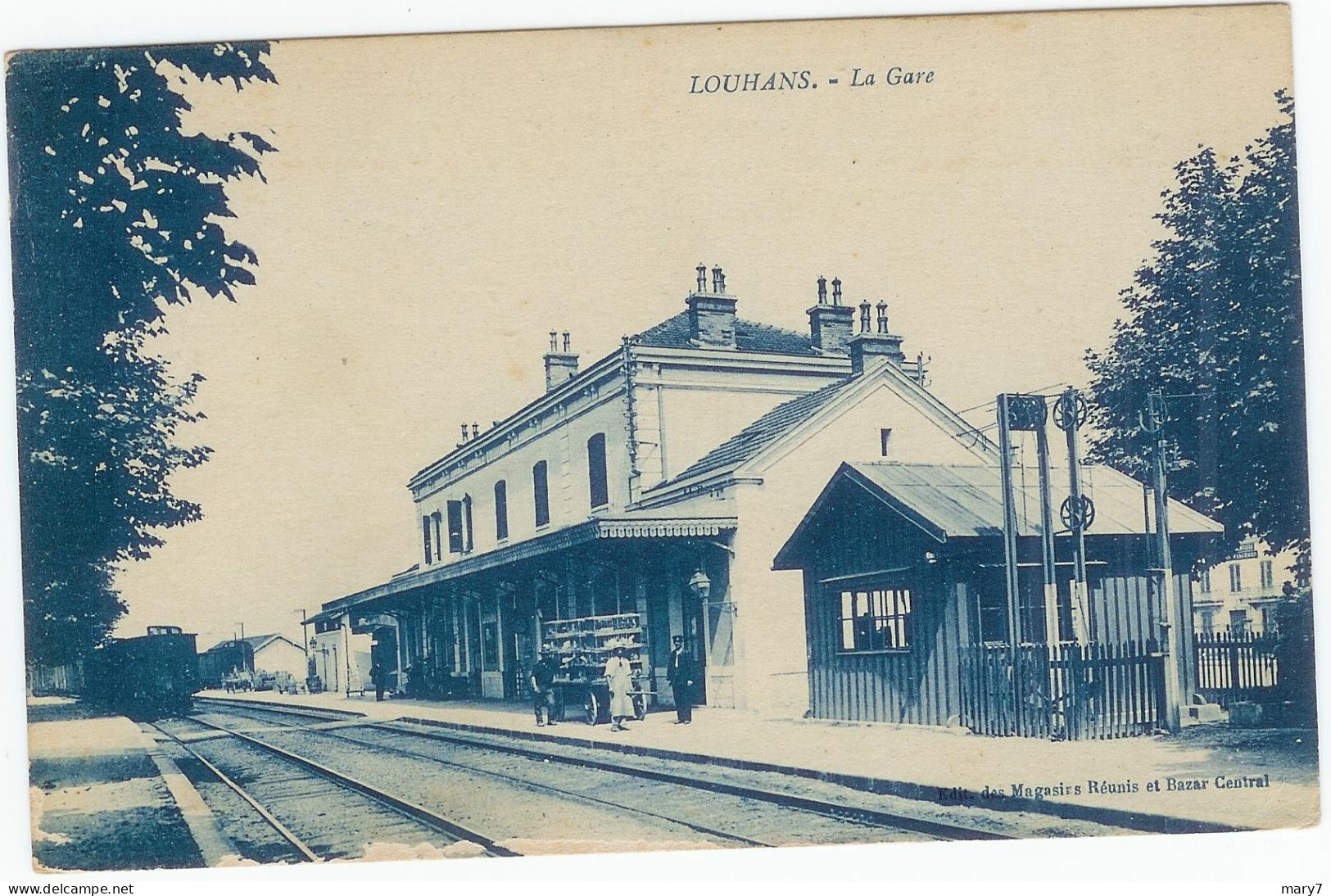 71 Louhans La Gare - Gares - Avec Trains